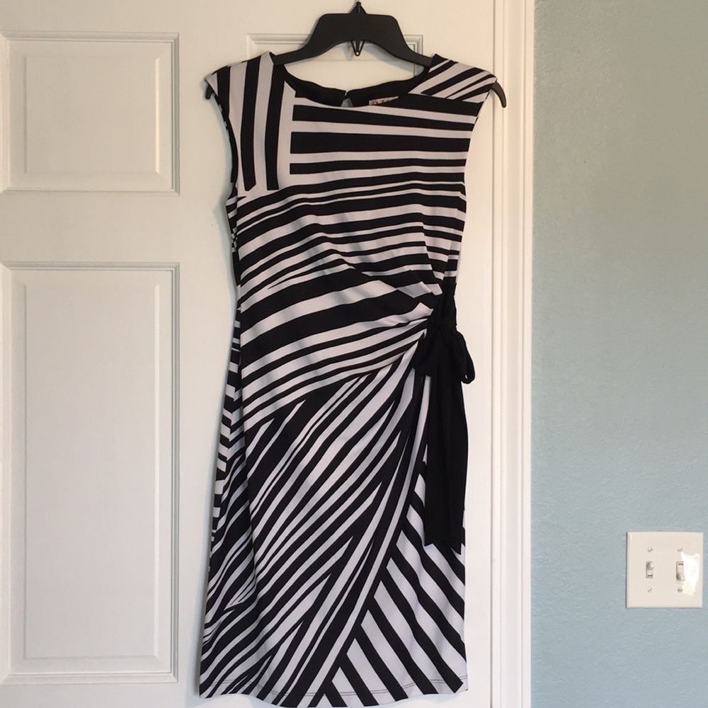 R & K Originals Dress - Size S
